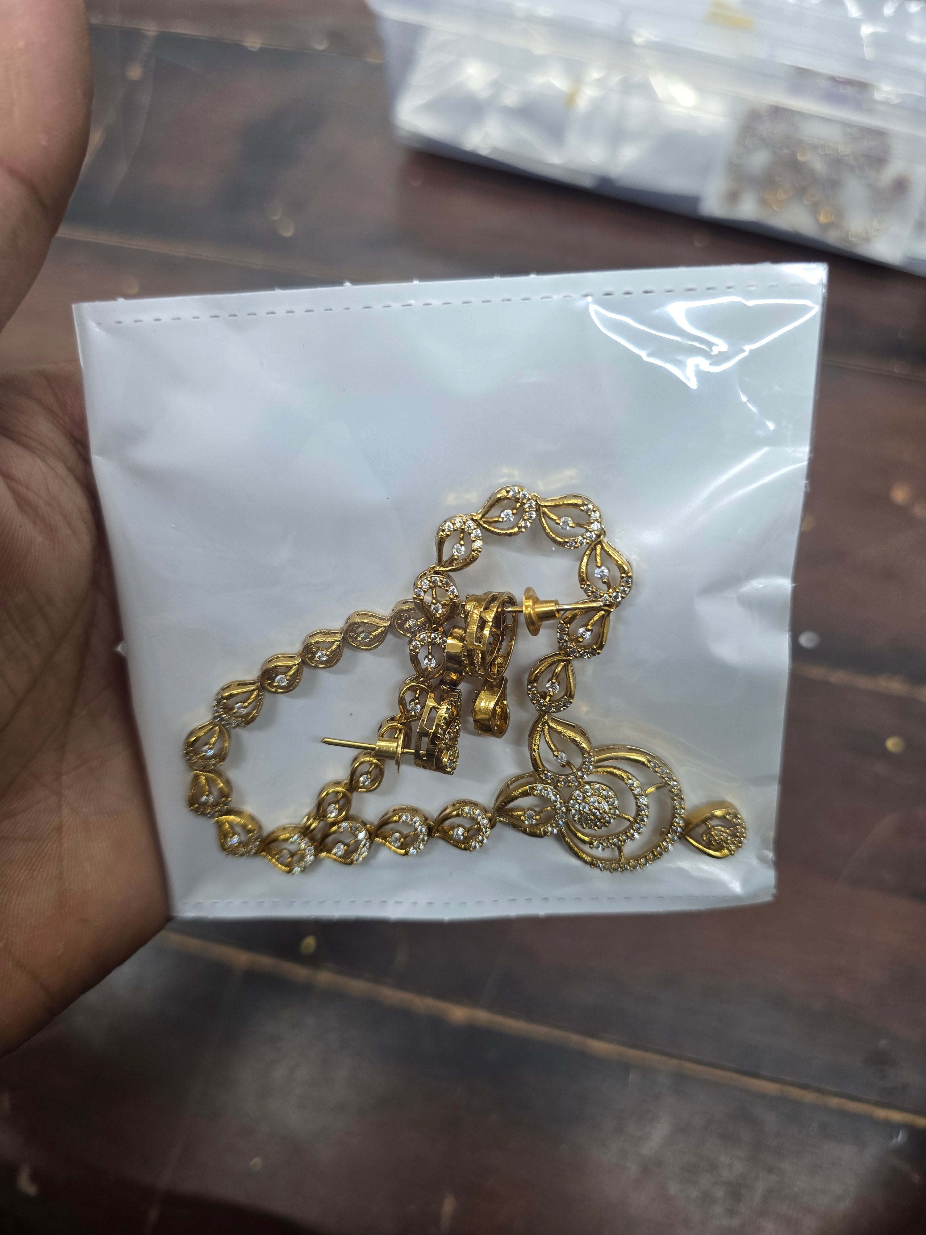 Gold-Plated White CZ Stone Leaf Link Necklace Set with Circular Pendant