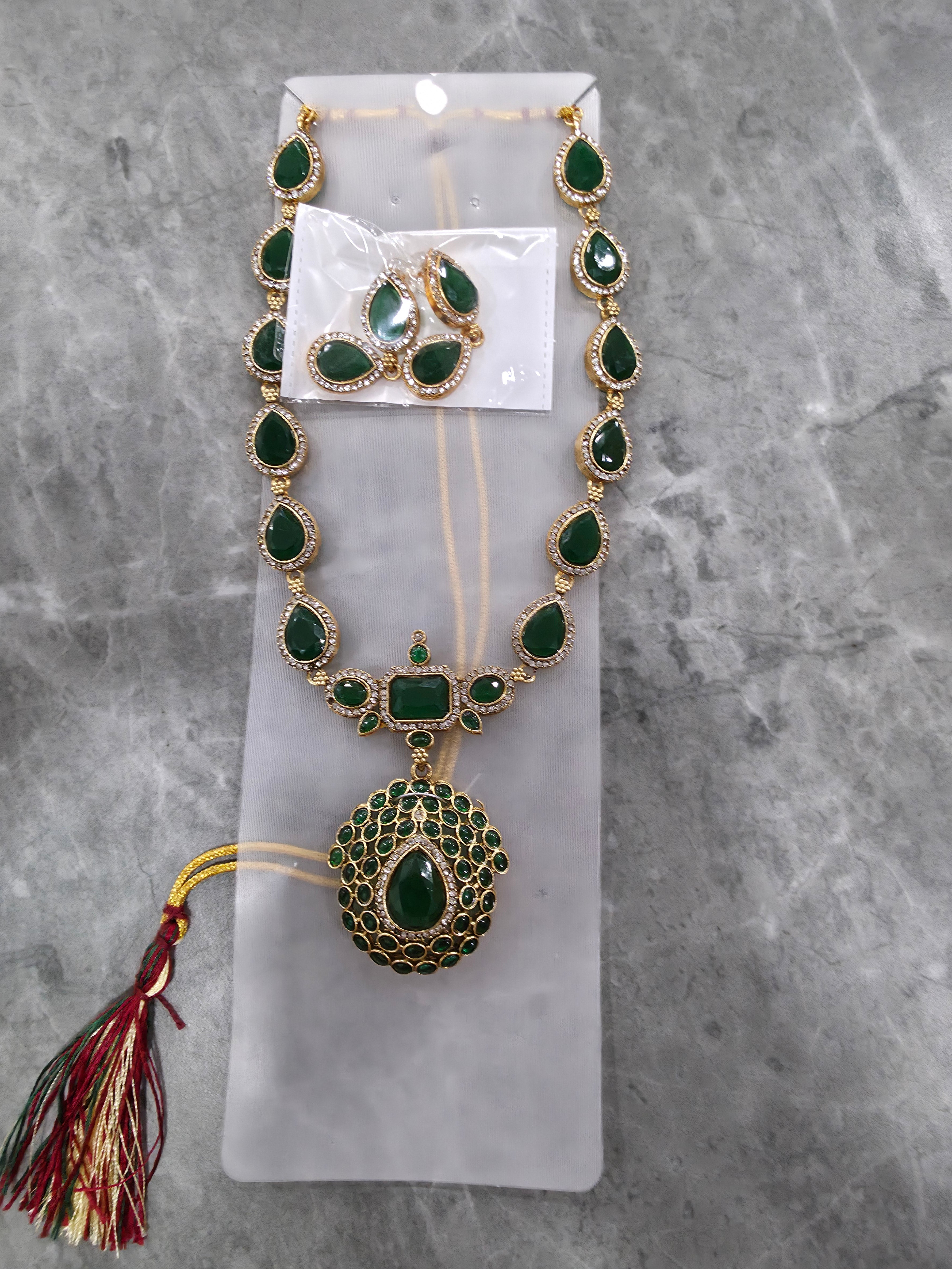 Emerald Green Teardrop Stone Necklace Set