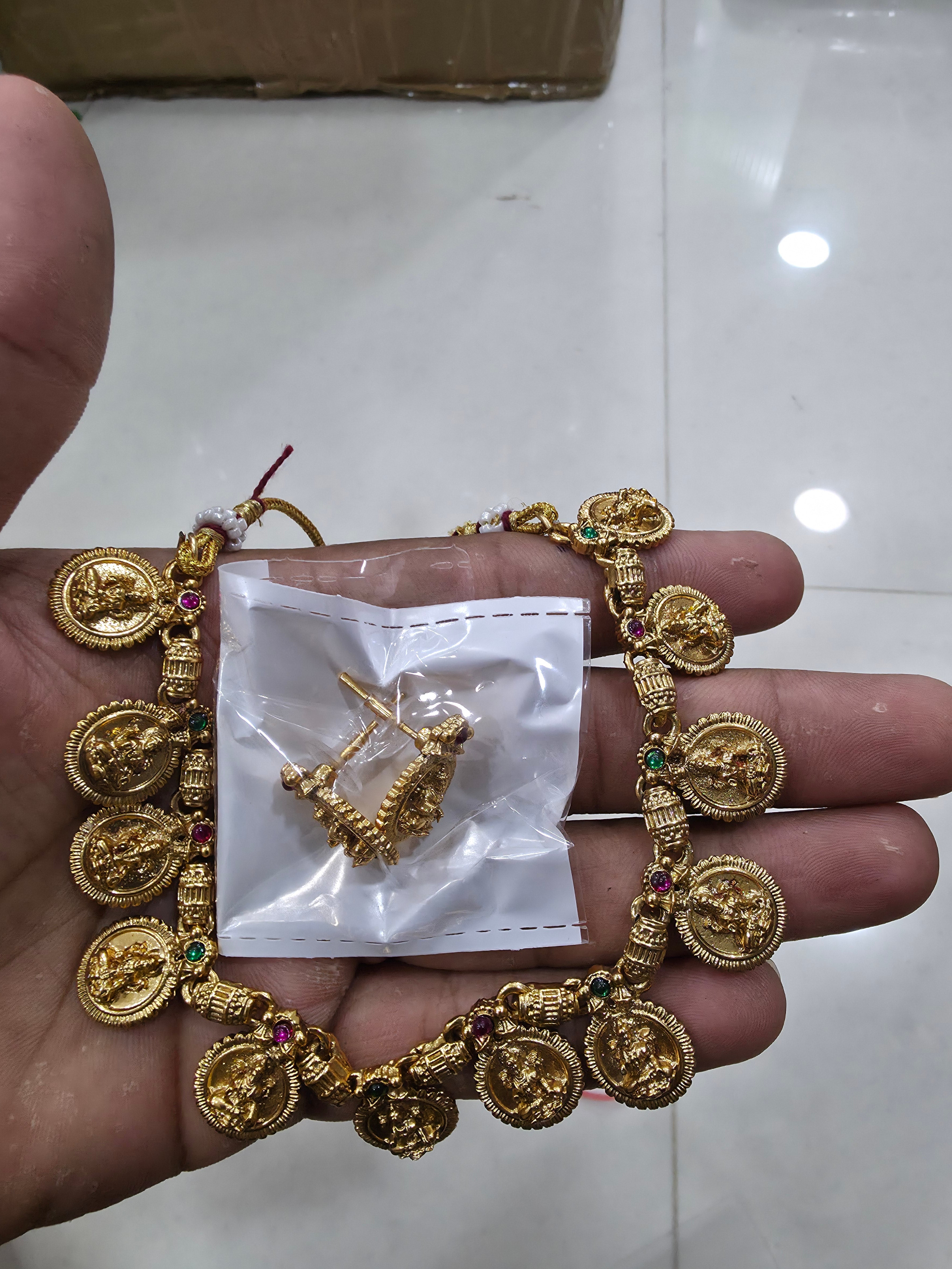Antique Gold-Plated Laxmi Kasu Choker Set with Earrings